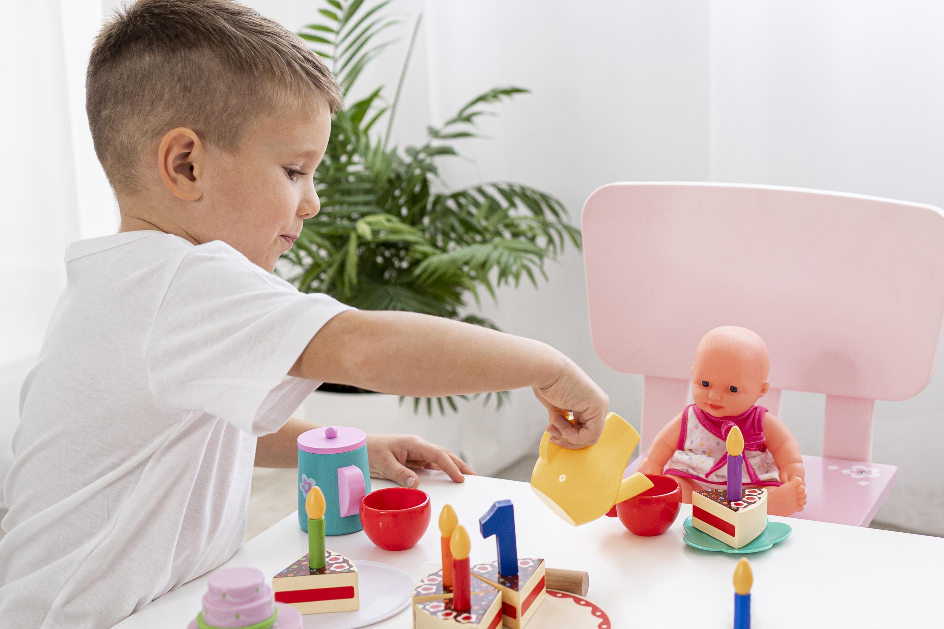 Fine motor and creative toys for preschoolers